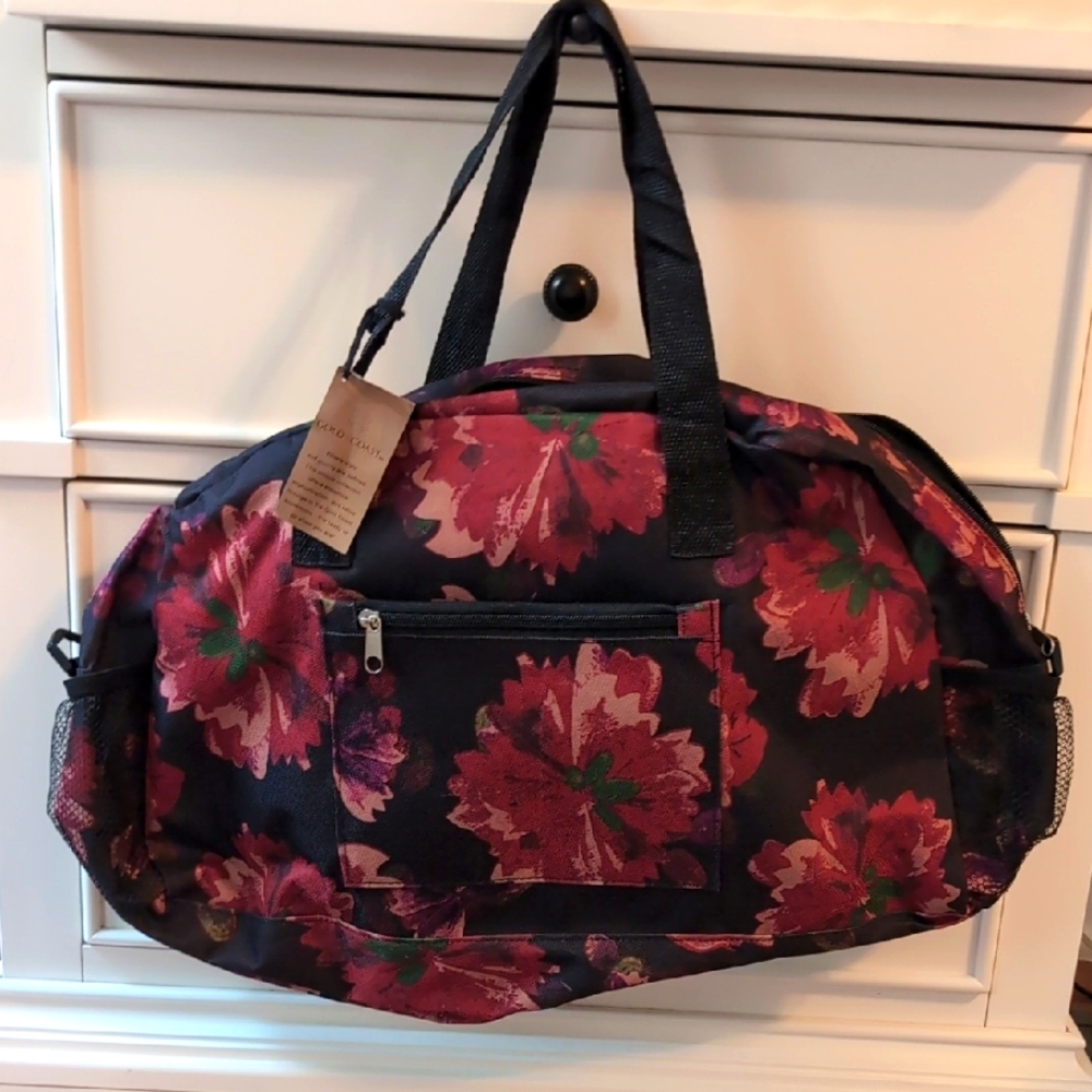 Gold Coast Floral Duffle Bag - Black and Red